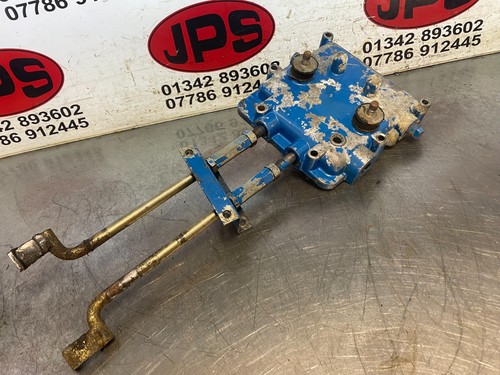 Gear selector top cover - /, rods