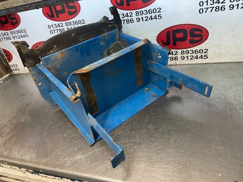 Front bonnet support - , /